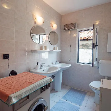 Apartment Luise *